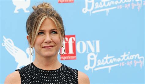 is jennifer aniston lesbian|Jennifer Aniston to Play Female Lesbian President in Netflix。